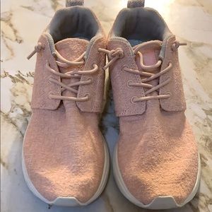 Roxy sun session women’s pink ortholite sneakers